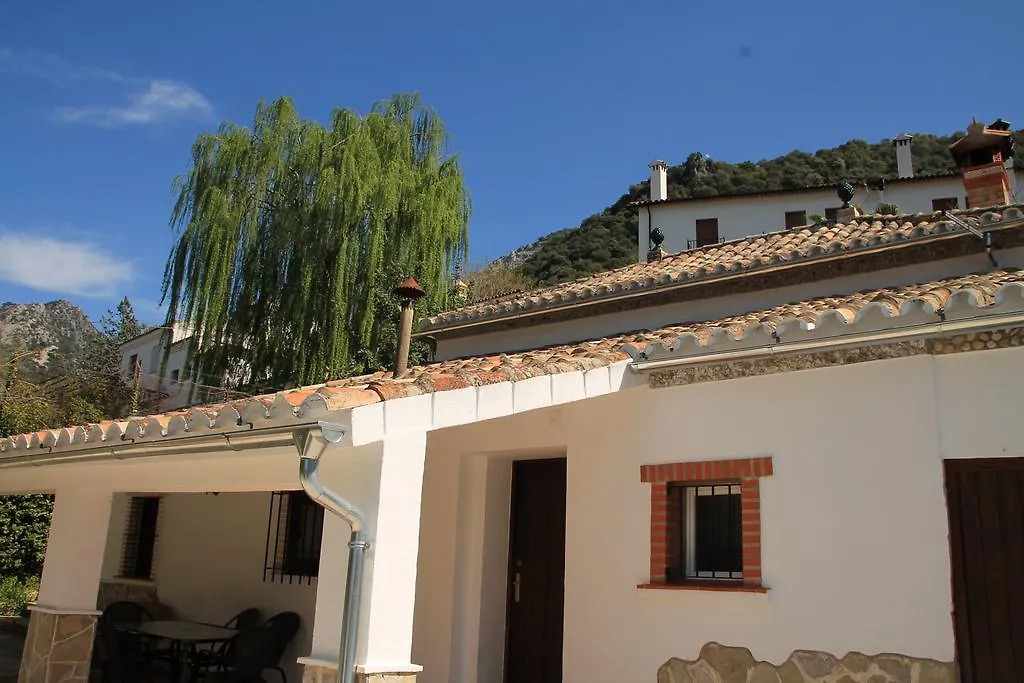 La Fuente De El Nacimiento Guest House Benamahoma 0*,  Spain